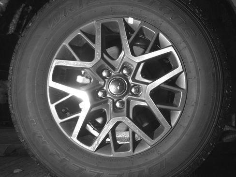 Used 2025 Jeep Wrangler Sahara image 15