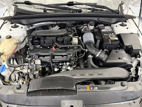 Used 2023 Kia K5 LXS image 21