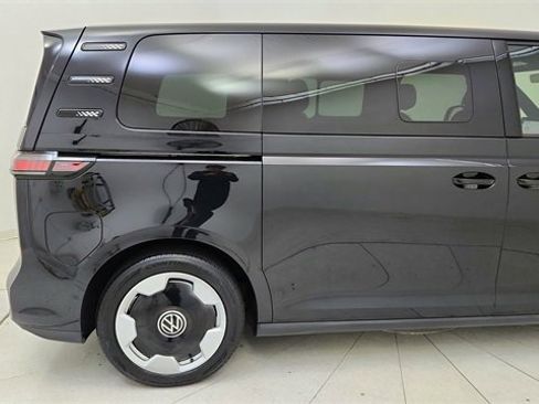 Used 2025 Volkswagen ID. Buzz Pro S image 7