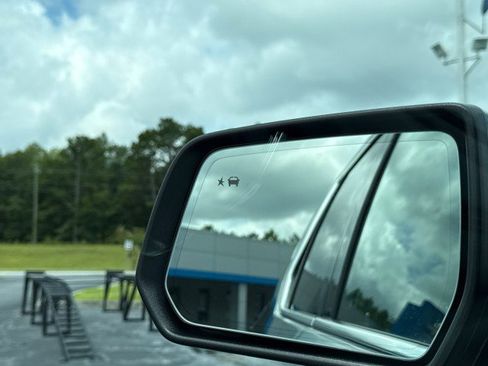 Used 2023 Chevrolet Traverse High Country w/ LPO, Floor Liner Package image 39