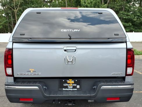 Used 2019 Honda Ridgeline Sport image 9