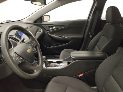 Used 2024 Chevrolet Malibu LT FWD image 17