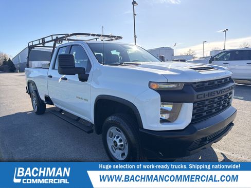 Used 2021 Chevrolet Silverado 2500 W/T image 1