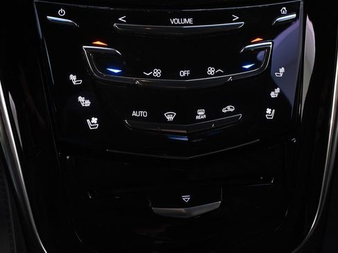 Used 2017 Cadillac Escalade ESV Platinum image 34