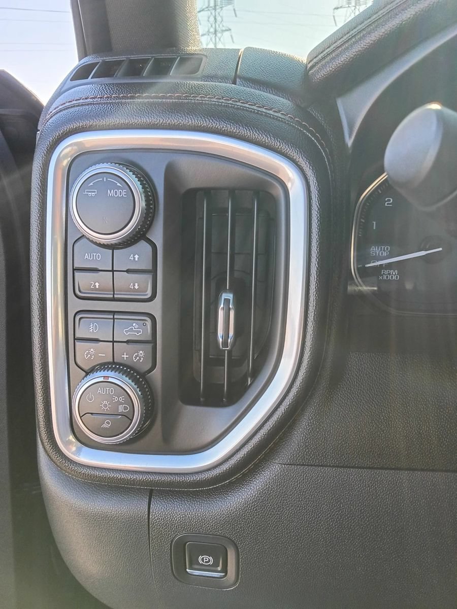Used 2020 GMC Sierra 1500 AT4 w/ AT4 Premium Package AWD/4WD image 30