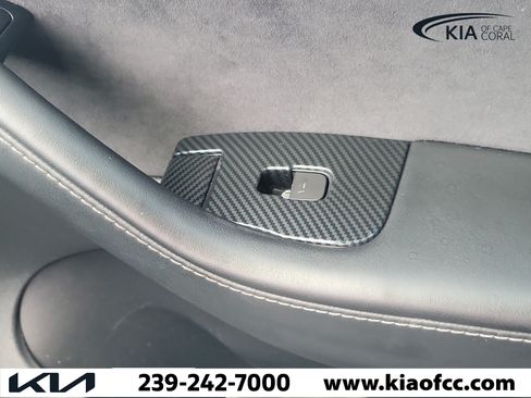 Used 2022 Tesla Model Y Performance AWD/4WD image 30