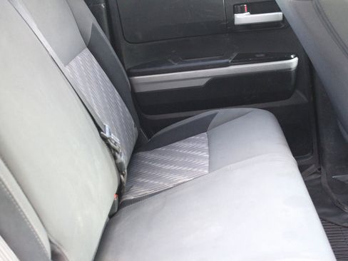 Used 2018 Toyota Tundra SR5 AWD/4WD image 14