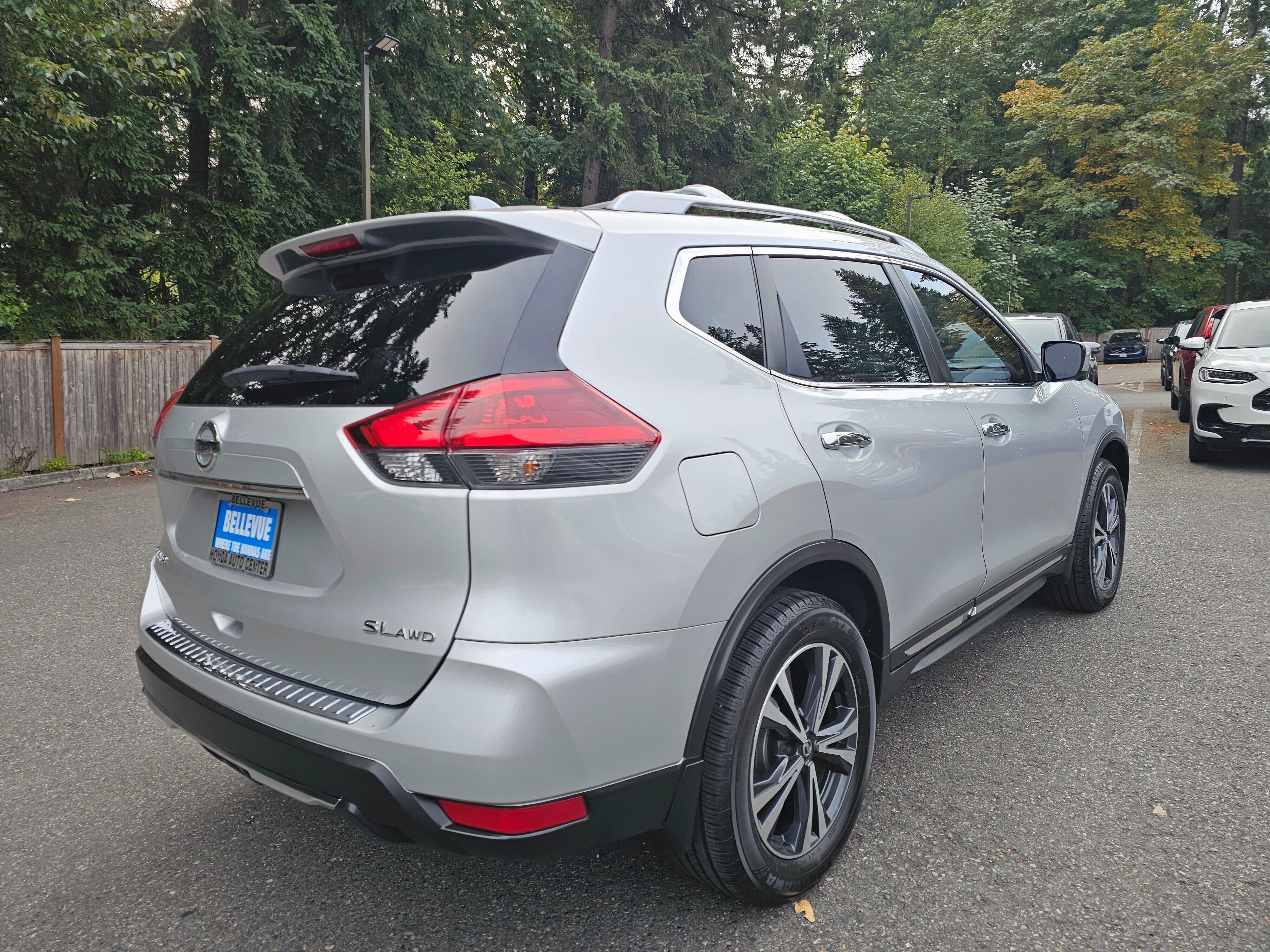 Used 2018 Nissan Rogue SL w/ Premium Package AWD/4WD image 7