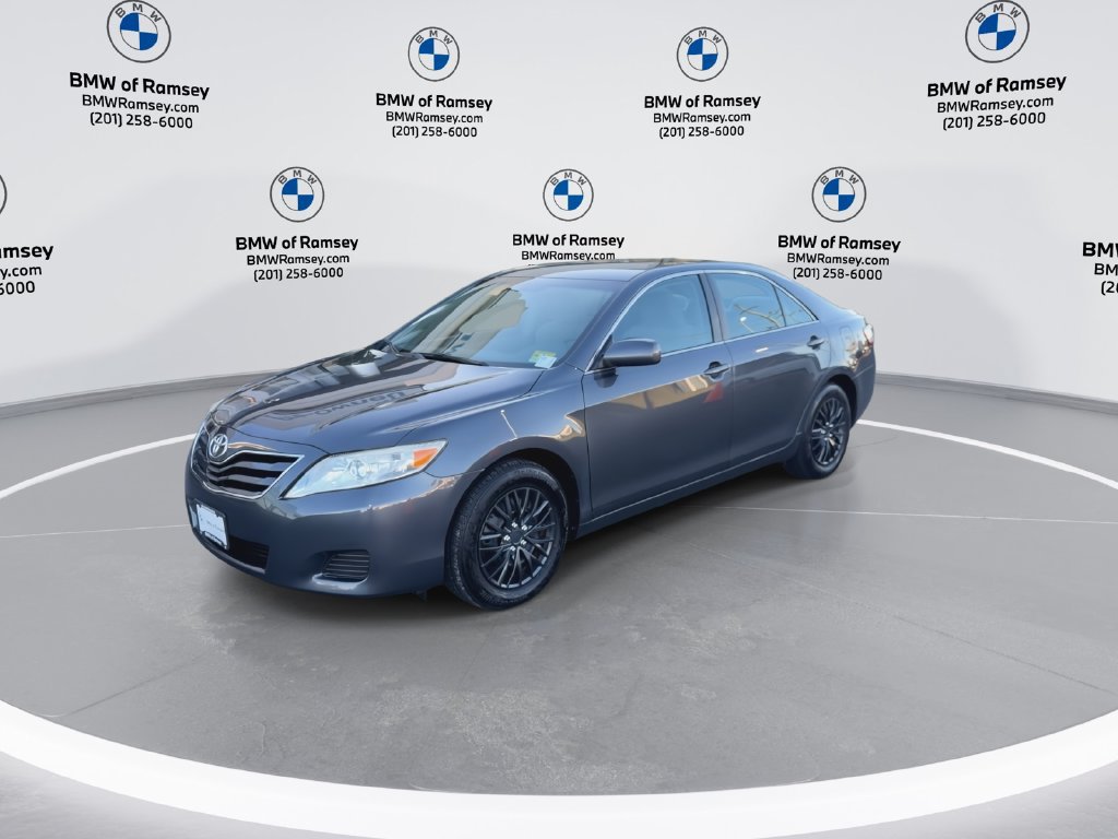 Used 2011 Toyota Camry LE FWD image 4