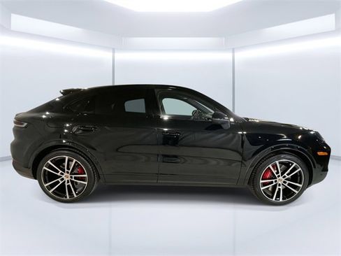 New 2026 Porsche Cayenne S image 5