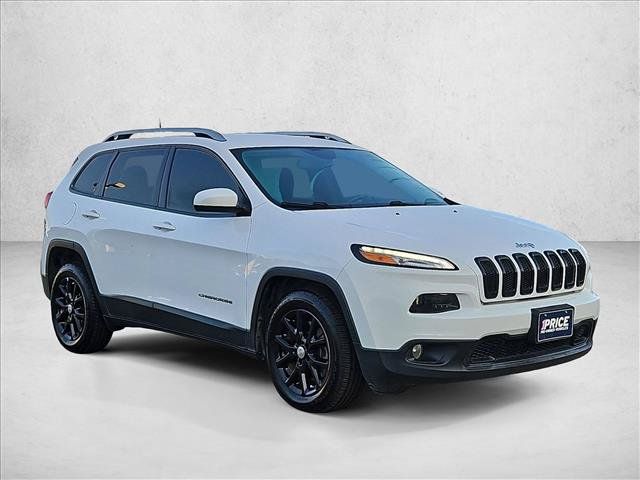 Used 2018 Jeep Cherokee Latitude FWD image 3