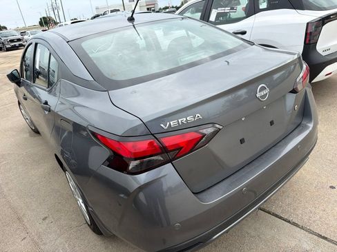 Used 2025 Nissan Versa S w/ Trunk Package FWD image 4