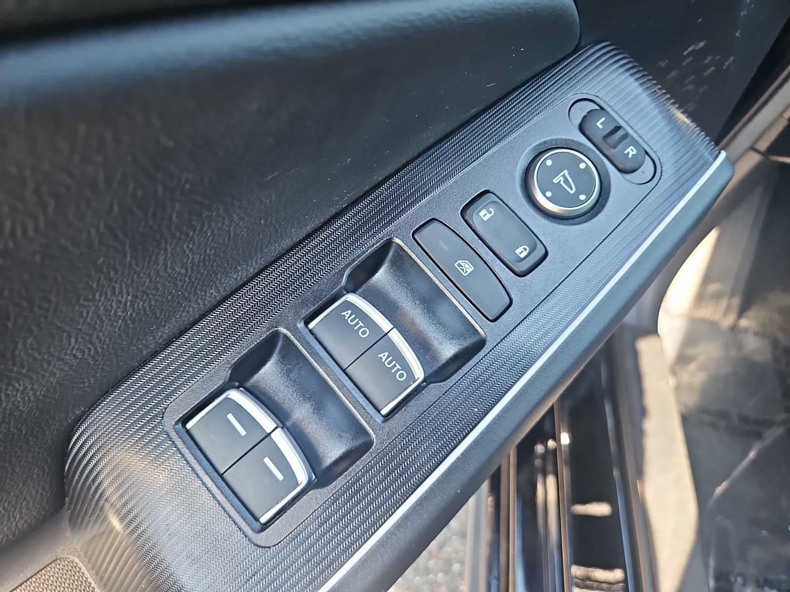 Used 2025 Honda Civic Sport Touring image 15