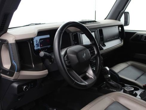 Used 2023 Ford Bronco Wildtrak AWD/4WD image 16