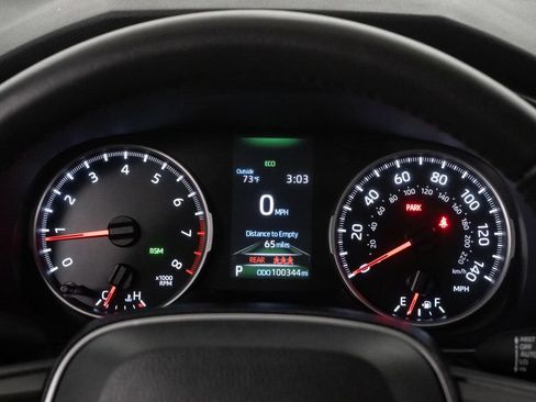 Used 2020 Toyota RAV4 XLE w/ XLE Grade Weather Package AWD/4WD image 15