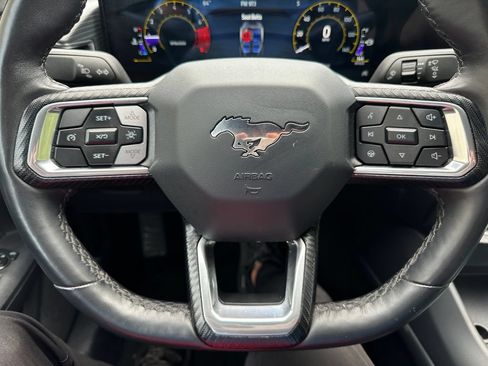 Used 2025 Ford Mustang Premium RWD image 3