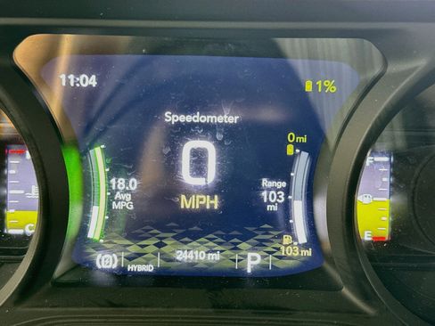 Used 2024 Jeep Wrangler Unlimited w/ Convenience Group AWD/4WD image 27