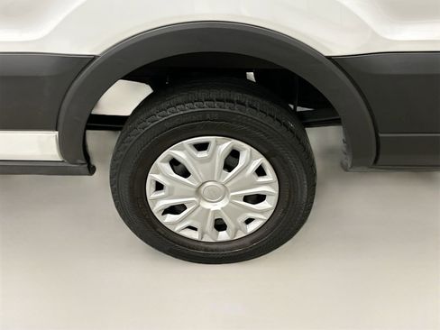 Used 2023 Ford Transit 350 XLT image 27
