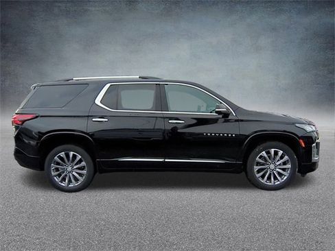 Used 2023 Chevrolet Traverse Premier w/ LPO, Floor Liner Package image 10
