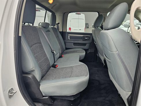 Used 2019 RAM 1500 Big Horn image 14