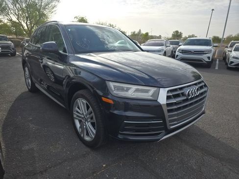 Used 2019 Audi Q5 2.0T Premium Plus w/ Premium Plus Package AWD/4WD image 2
