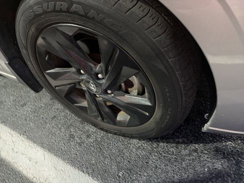 Used 2022 Hyundai Elantra SEL image 8