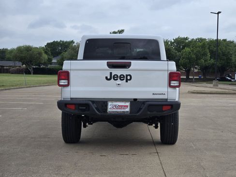 New 2026 Jeep Gladiator Sport AWD/4WD image 5