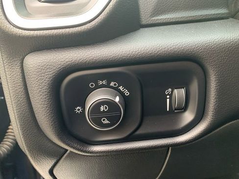 Used 2024 RAM 2500 Big Horn w/ Bed Utility Group image 23