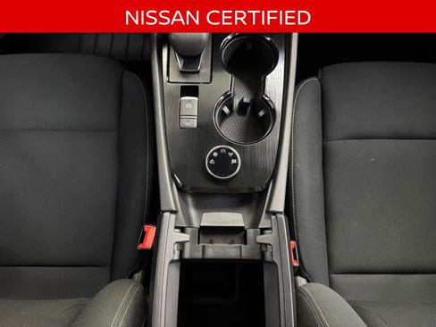Certified 2023 Nissan Rogue S image 28
