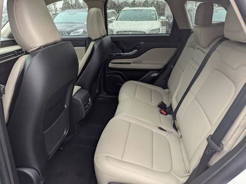 New 2025 Lincoln Corsair Grand Touring image 11