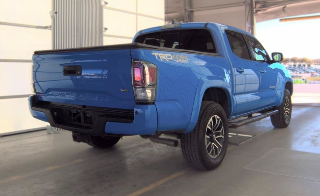 Used 2021 Toyota Tacoma TRD Sport w/ Technology Package AWD/4WD image 8
