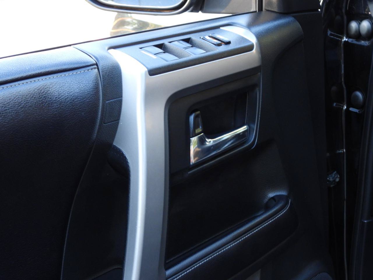 Used 2017 Toyota 4Runner SR5 Premium RWD image 67