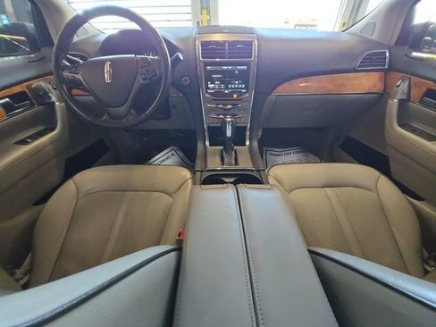 Used 2012 Lincoln MKX AWD image 21
