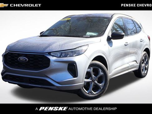 Used 2024 Ford Escape ST-Line image 1