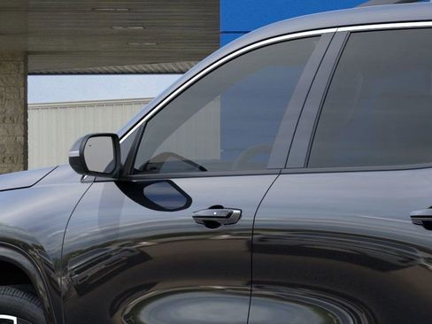New 2026 Chevrolet Traverse High Country FWD image 12