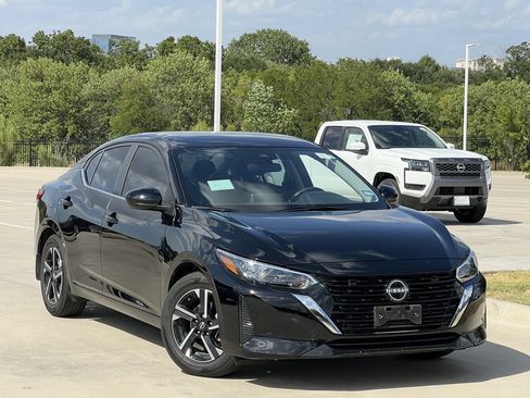 Certified 2025 Nissan Sentra SV FWD image 2