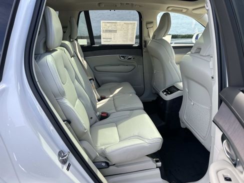 New 2026 Volvo XC90 T8 Ultra w/ Protection Package Premier image 20