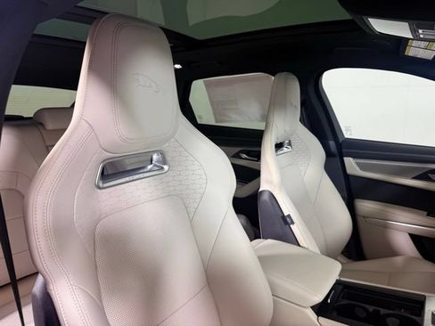 Certified 2026 Jaguar F-PACE R-Dynamic S AWD/4WD image 35