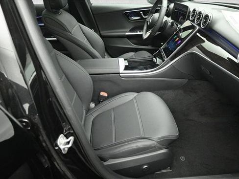 Used 2026 Mercedes-Benz C 300 4MATIC Sedan image 28