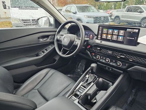Used 2024 Honda Accord EX-L image 10