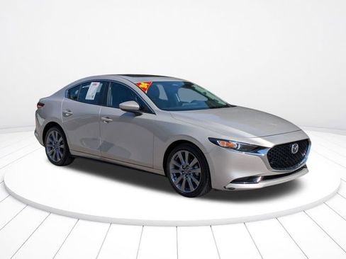 Used 2024 MAZDA MAZDA3 s FWD image 2