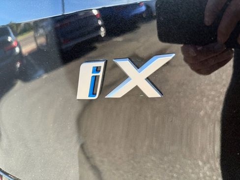 Used 2025 BMW iX xDrive50 image 16