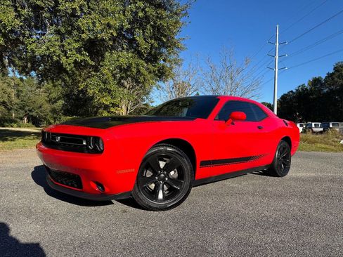 Used 2020 Dodge Challenger SXT image 26