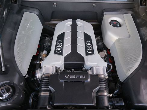 Used 2012 Audi R8 V8 AWD/4WD image 10