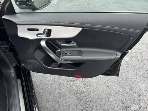 Used 2024 Mercedes-Benz CLA 250 image 2