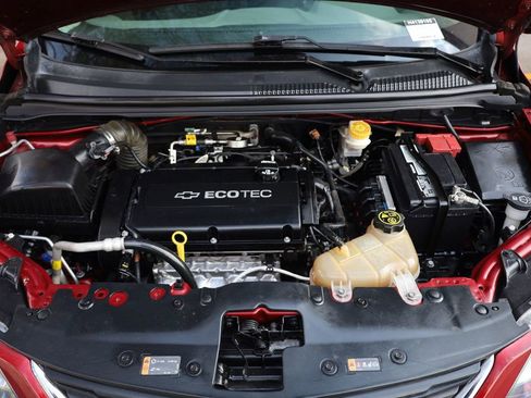 Used 2017 Chevrolet Sonic LT w/ Convenience Package image 10