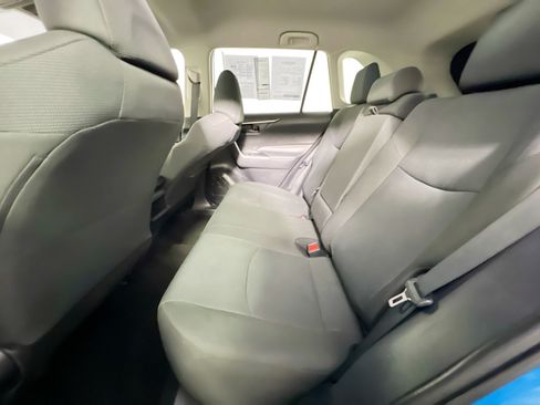 Used 2021 Toyota RAV4 LE FWD image 26
