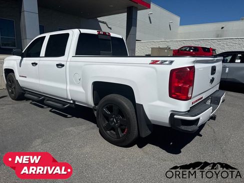 Used 2017 Chevrolet Silverado 1500 LTZ Z71 w/ Redline Edition AWD/4WD image 8