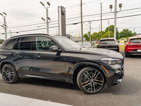 Used 2019 BMW X5 xDrive50i w/ M Sport Package AWD/4WD image 10
