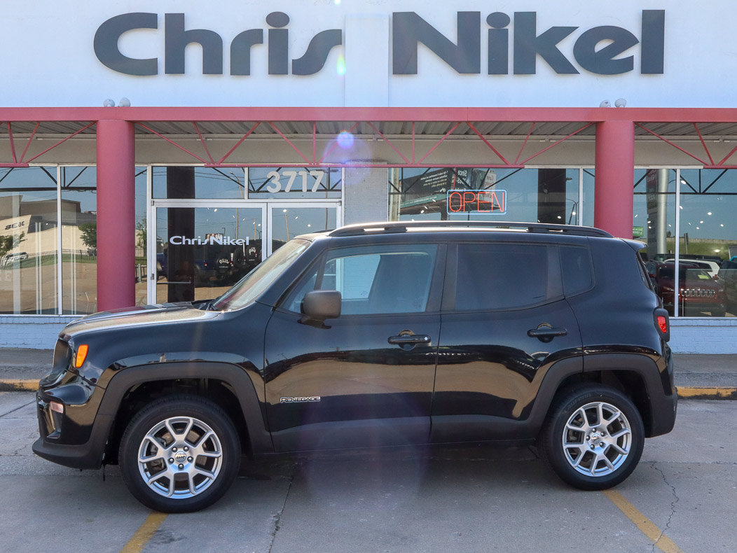 Used 2022 Jeep Renegade Latitude AWD/4WD image 1